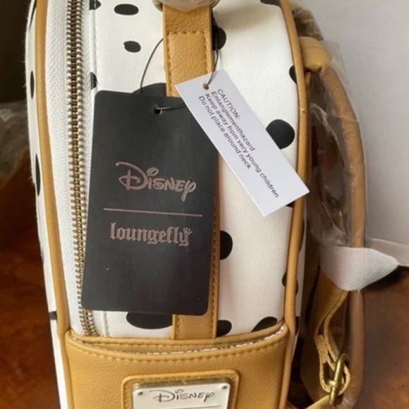 DISNEY LOUNGEFLY 101 DALMATIONS COOKIE BACKPACK NWT - Picture 2 of 4